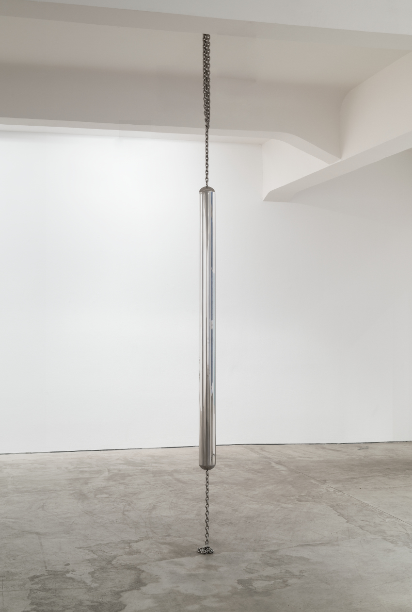 tobias hoffknecht, shower, 2016, stainless steel, 180x12cm plus chain. courtesy galerie crone, berlin